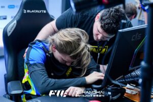 Reigning Major champions out! Heroic through to playoffs over NAVI