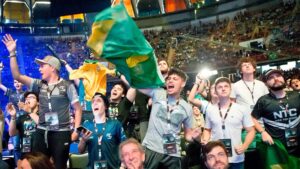 Every instance of crowd cheating in Vitality vs FURIA