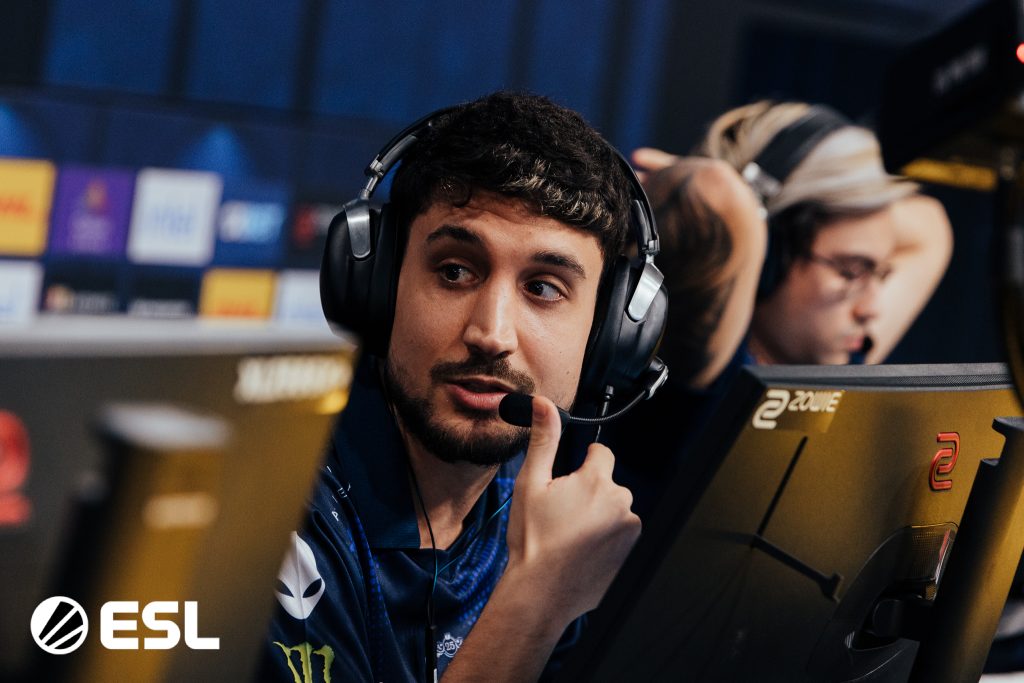 apEX defends zonic after criticism of the Falcons boss