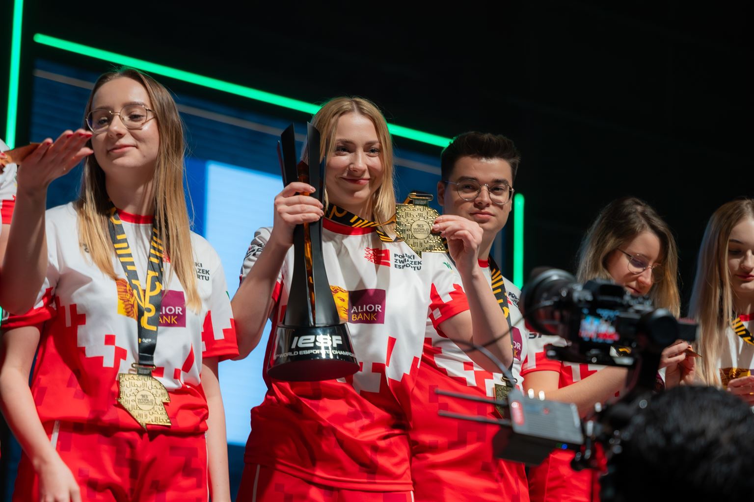 “Winning $70k in an all-female event doesn’t make You 37th in the world” – Complexity GM questions Valve’s ranking