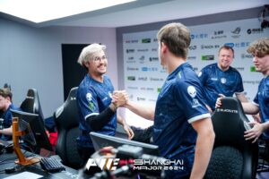 Favorites prevail at the Major as they advance to the next stage