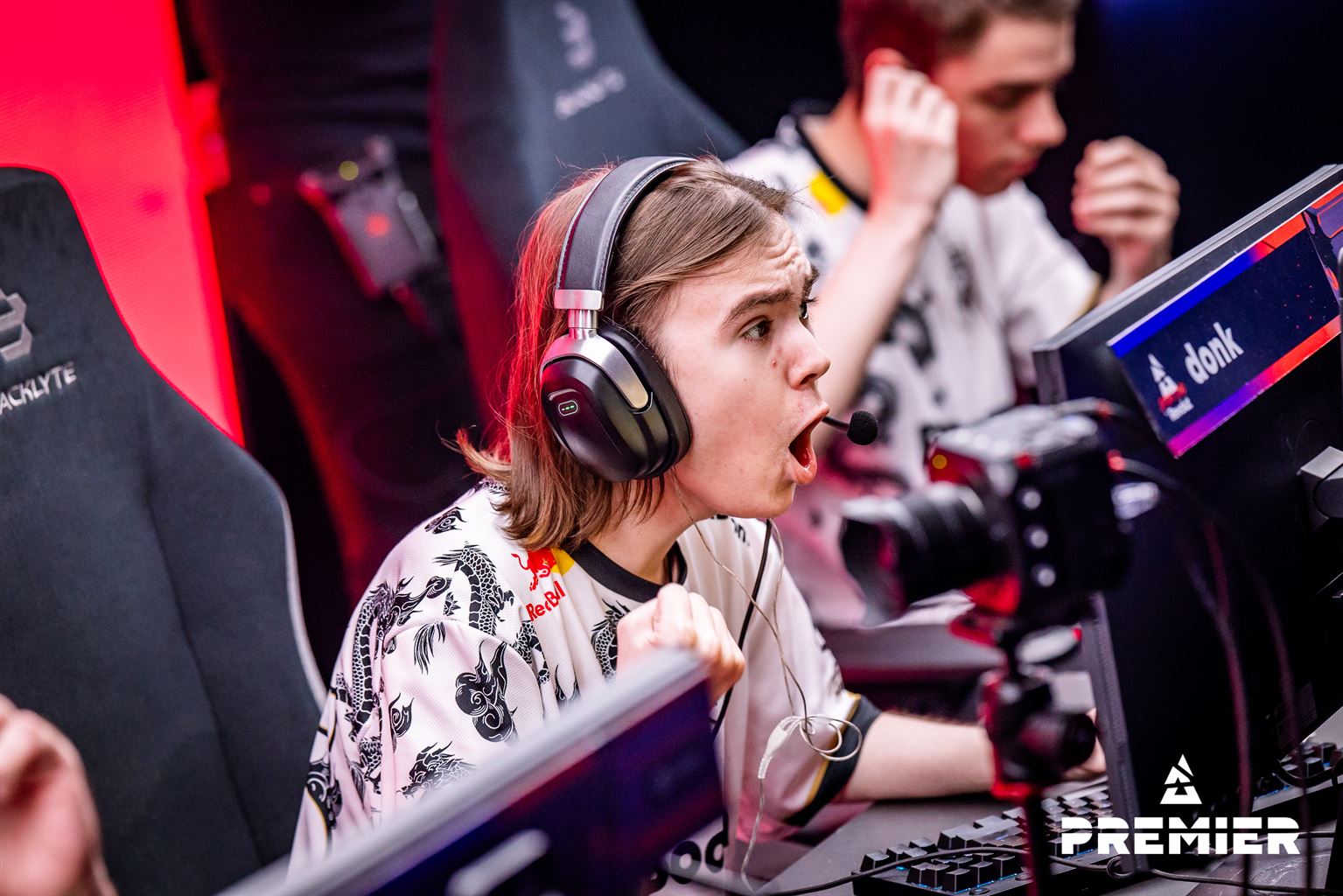 donk catapults Spirit into Semi-Finals in Shanghai