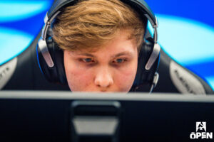 Media: m0NESY joins Falcons in biggest transfer in CS history