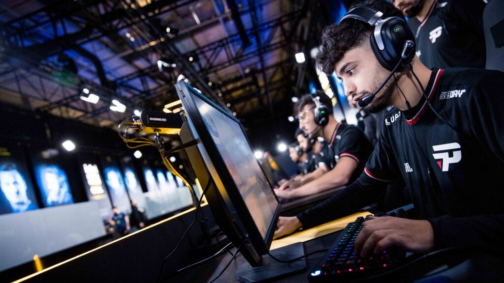 Astralis and Heroic set to clash in IEM Katowice Play-in