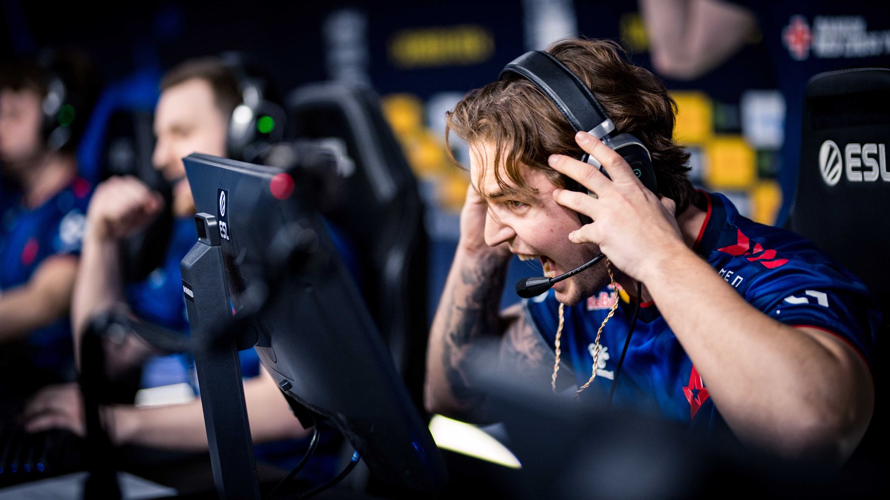 Astralis stuns Natus Vincere in dominant BLAST Premier World Final opener