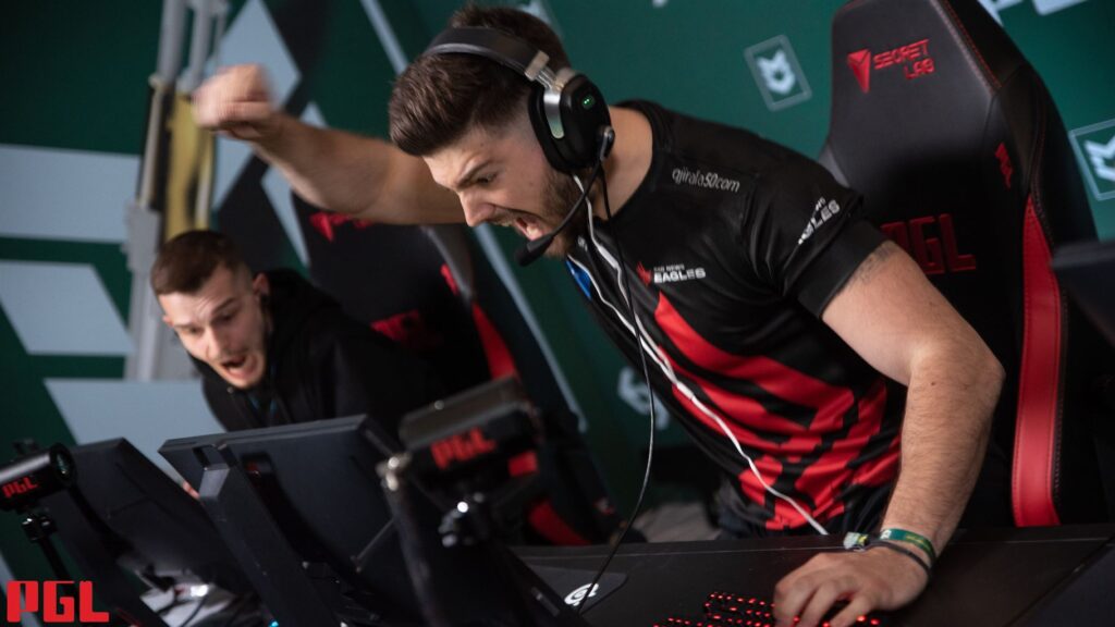 Bubzkji: Average saleries have dropped 30-40% from peak