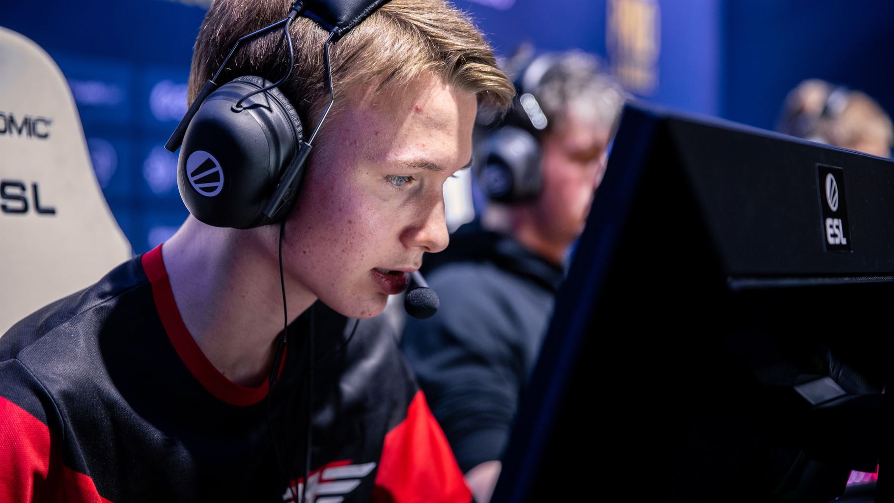 Road to Katowice: Heroic takes the lead
