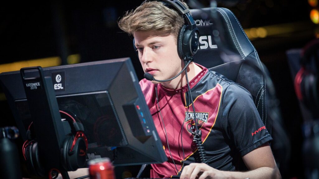 EliGE
