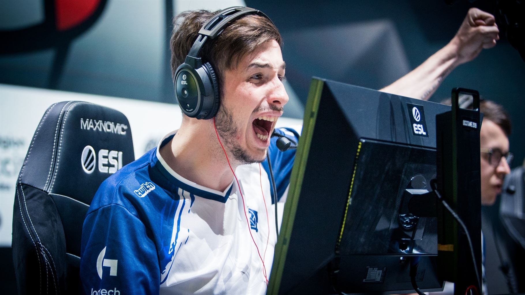 Pley of the Day: KennyS with another pistol ace!