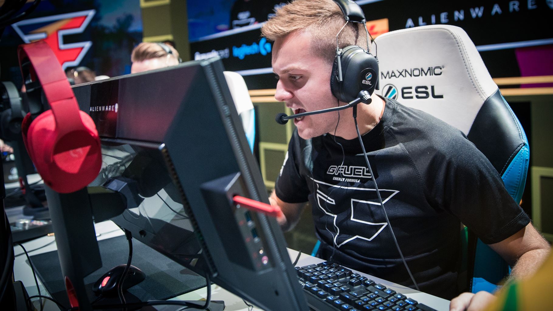 G2 wins thrilling match against Furia