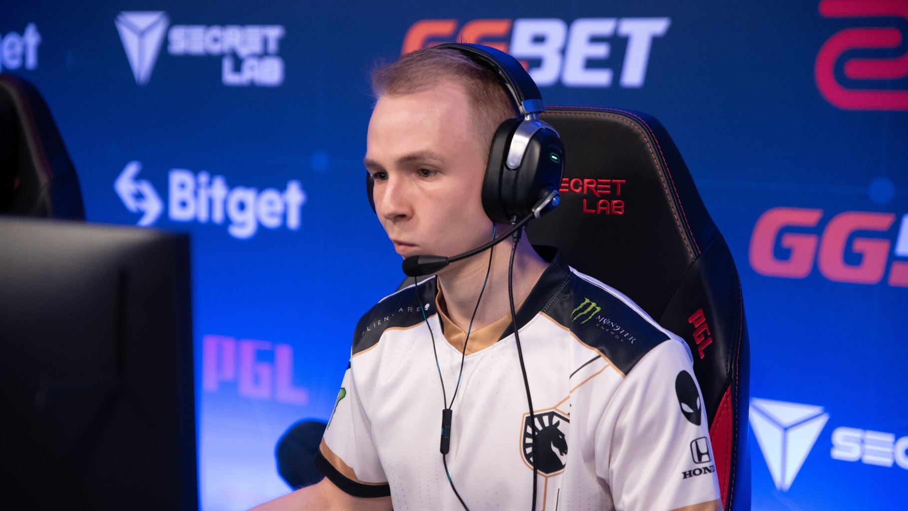 Video: Insane ace by EliGE