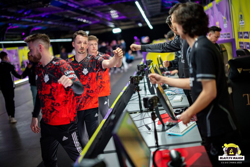 FaZe and NAVI ready for playoffs at ESL Pro League