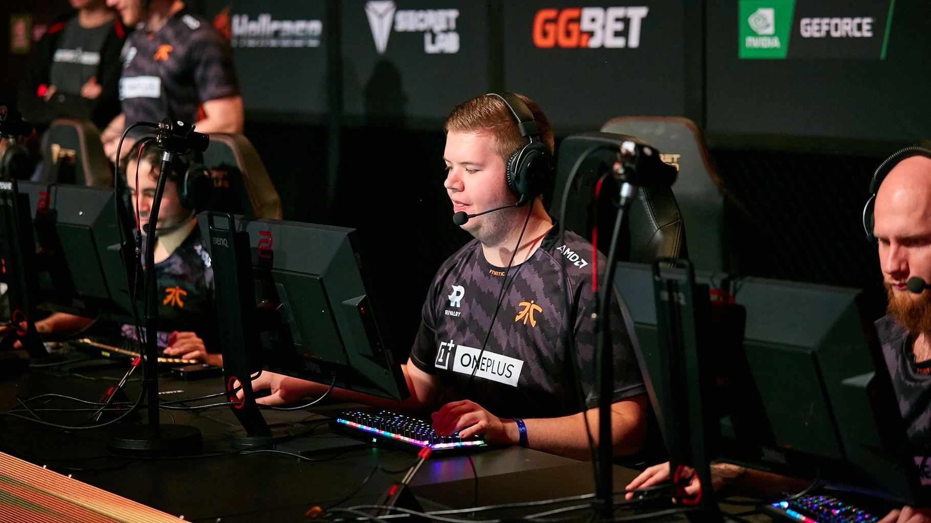 fnatic bench two-time major winner after strugglesome period