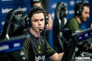 GamerLegion Signs REZ