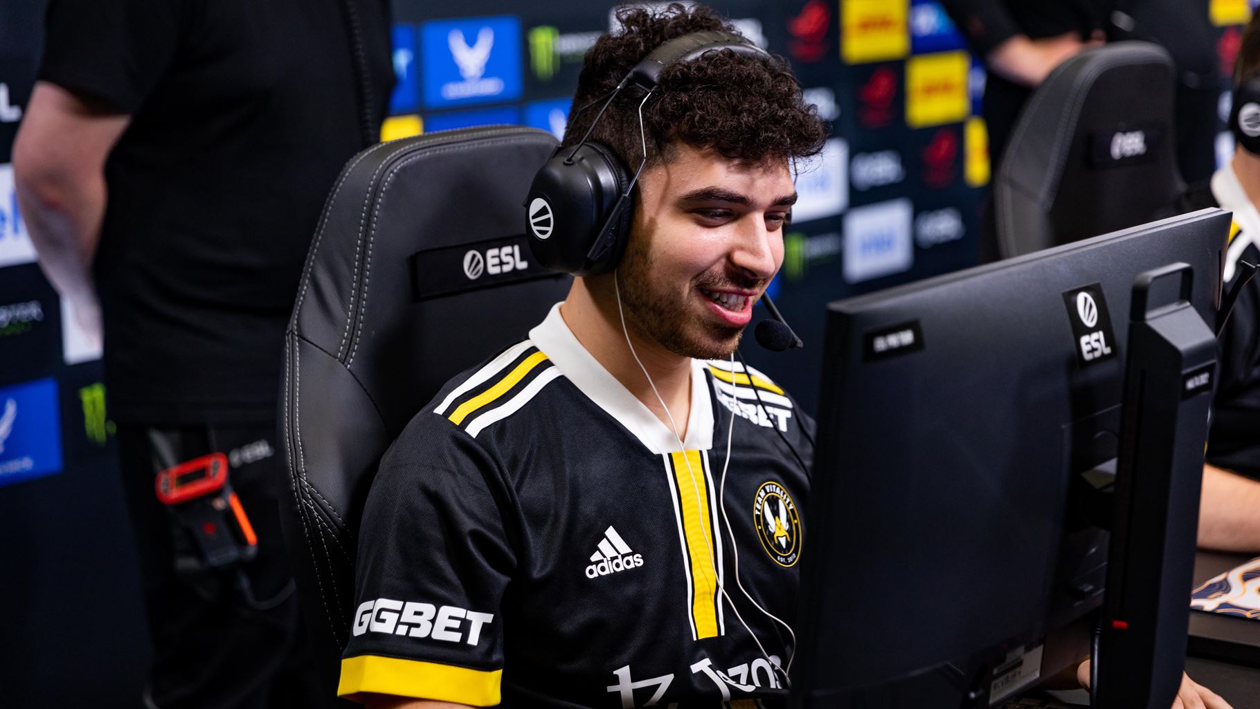Vitality recovery after tough encounter with TheMongolz