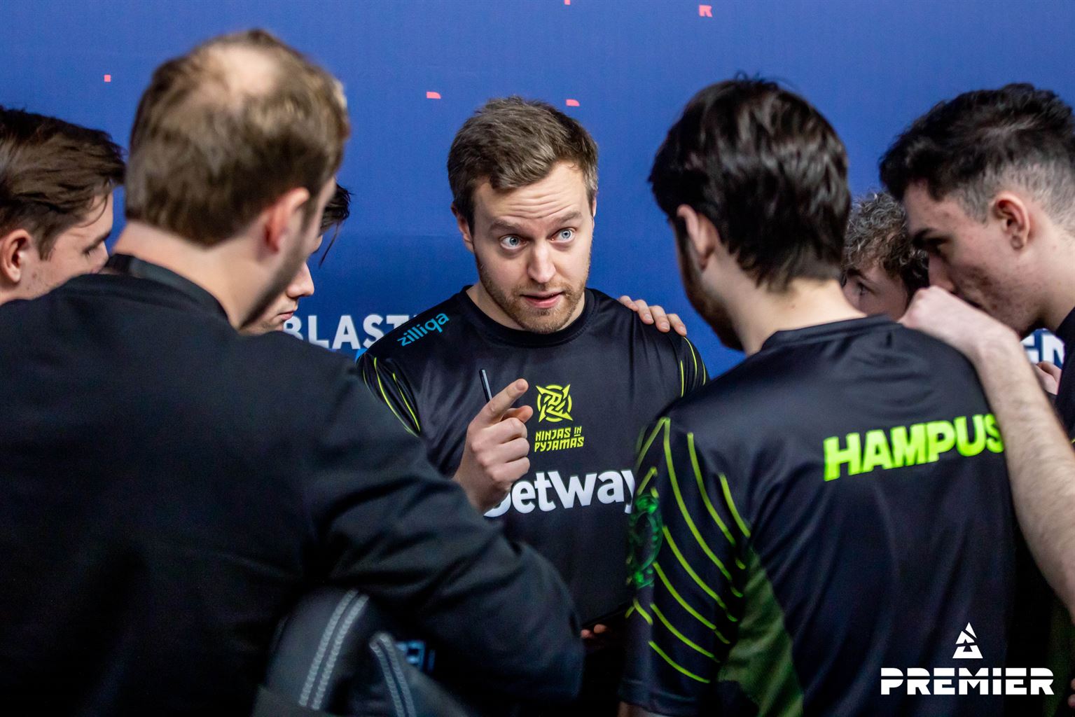 THREAT to resign as NIP head coach after IEM Winter