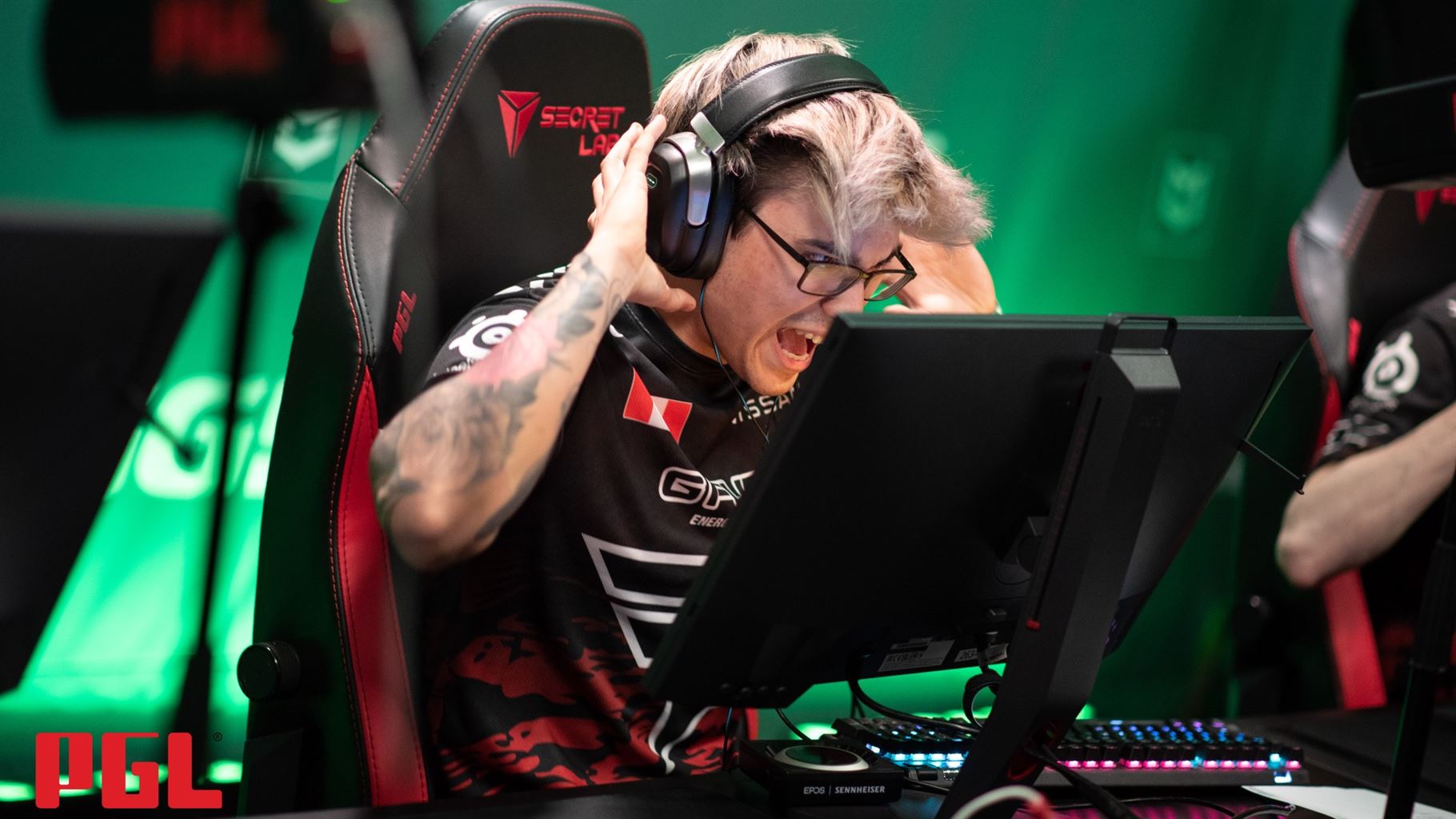 FaZe and Astralis to playoffs at Roobet Cup, OG and Complexity eliminated