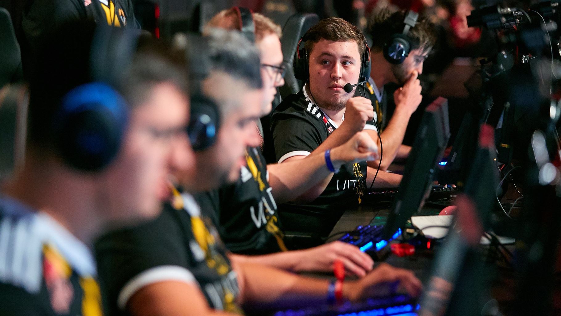 Video: Inhuman reactions from pro’s
