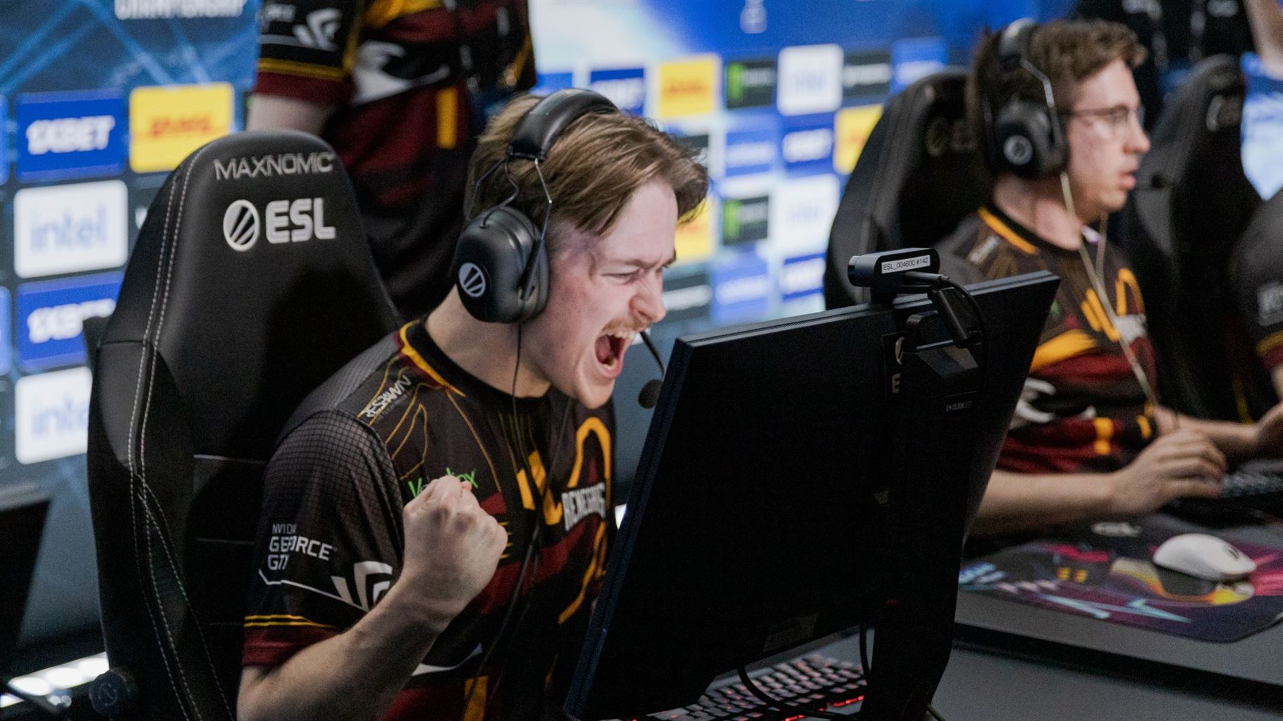Renegades and TYLOO retaliate to set up 1-1 record
