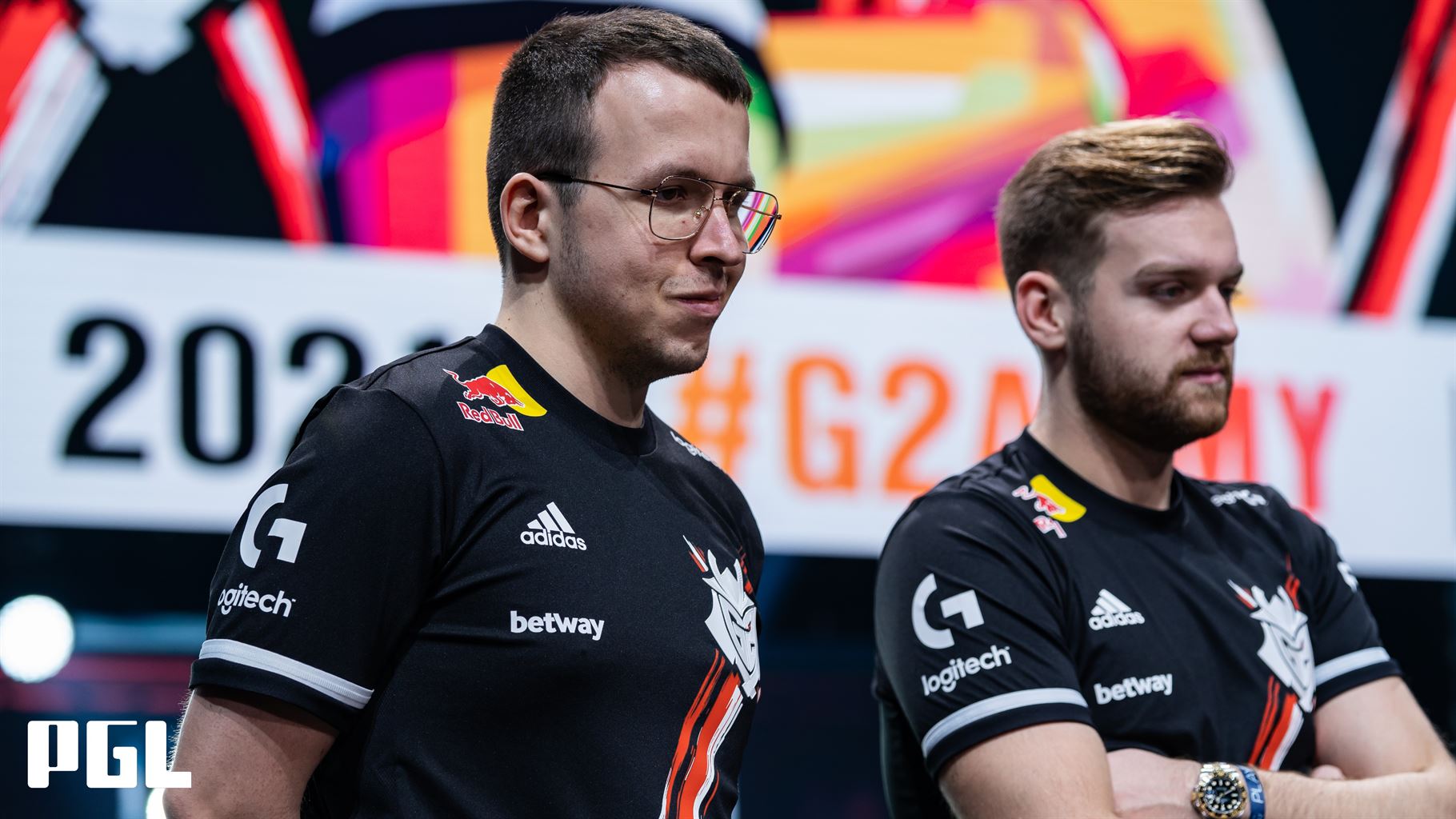 AMANEK benched ⇒ Pley.gg
