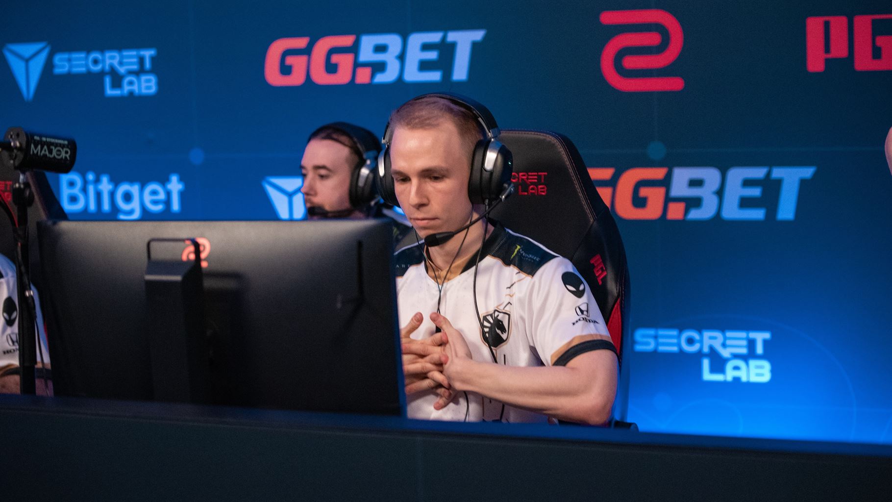 Team Liquid decimate GODSENT