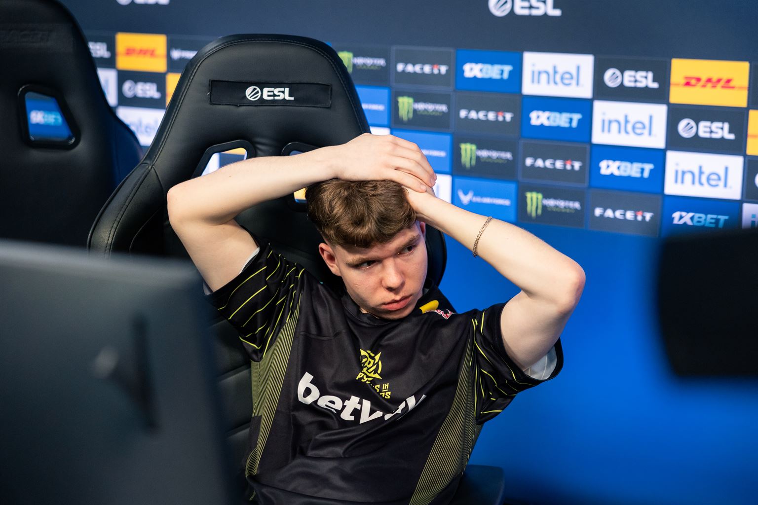 NIP announce benching of es3tag, k0nfig, and headtr1ck