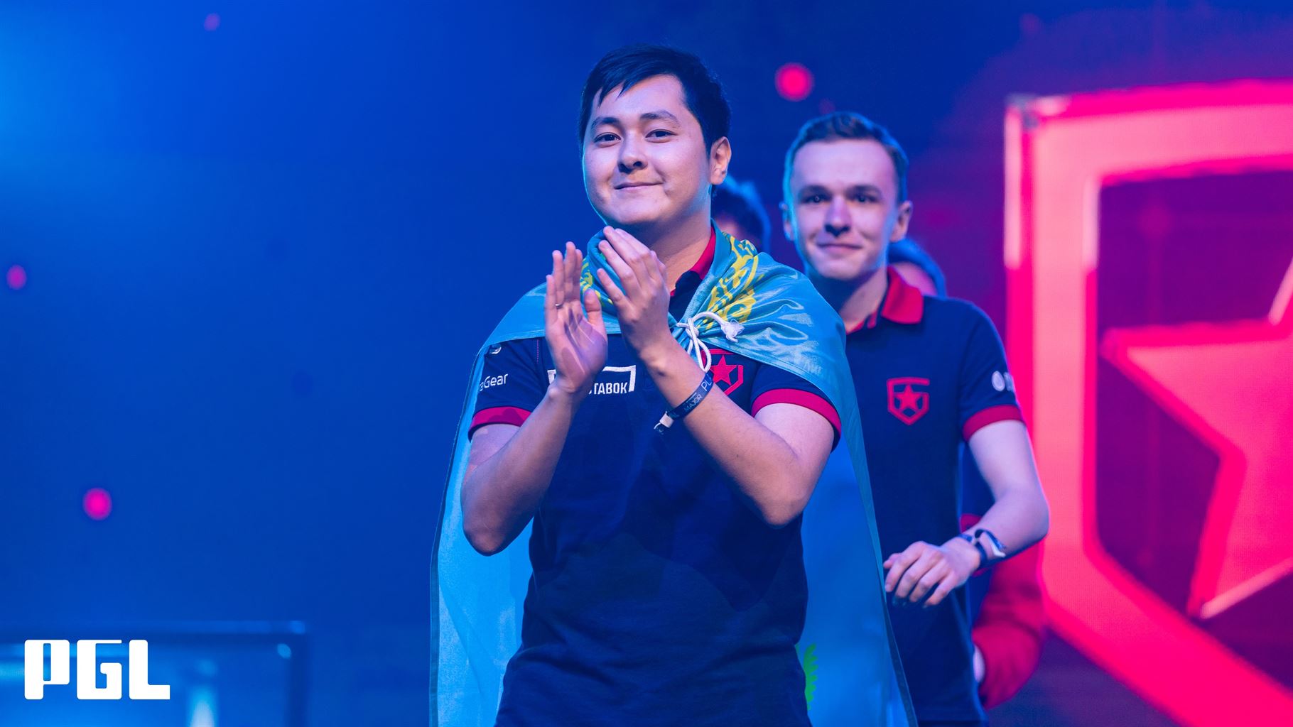 HObbit gains three new teammates in 1WIN overhaul
