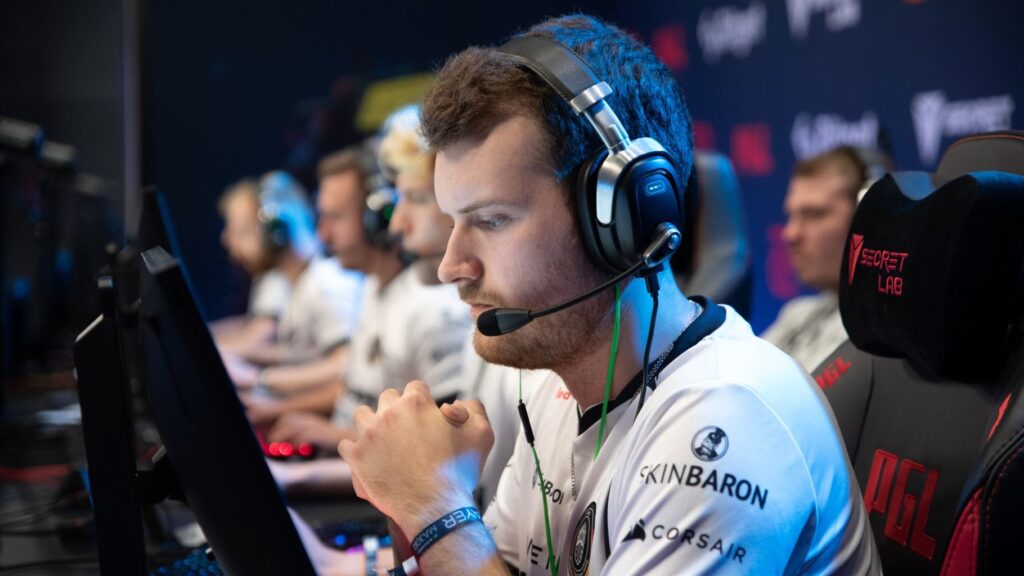 FaZe completes the comeback against Vitality