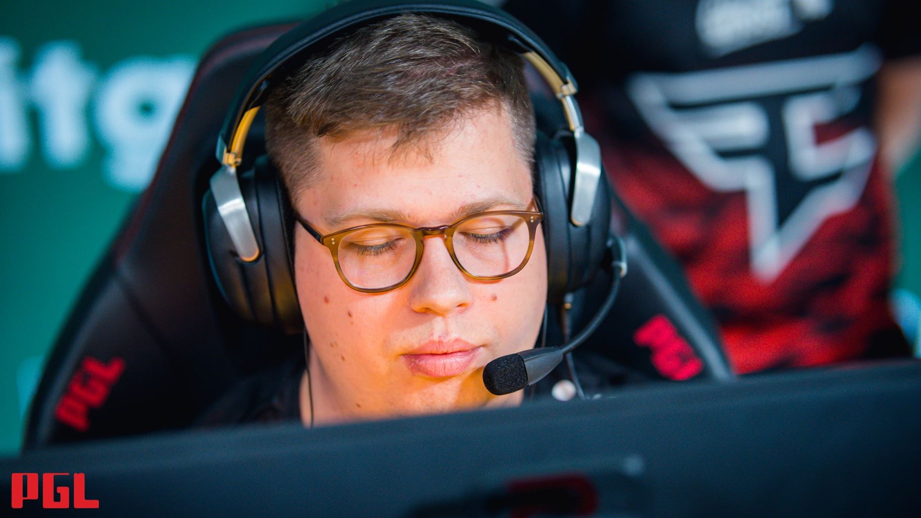 Video: Pro players explains why information is everything in CS:GO