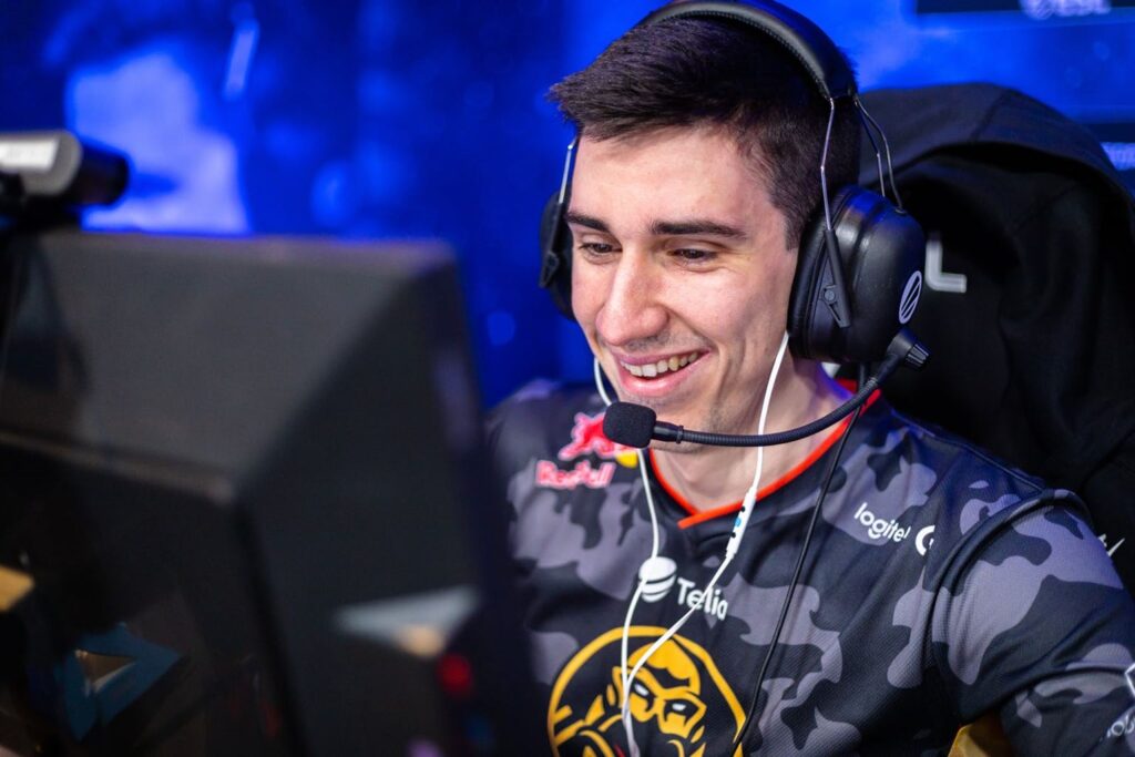 Jame lead Virtus.pro to Roobet Cup title