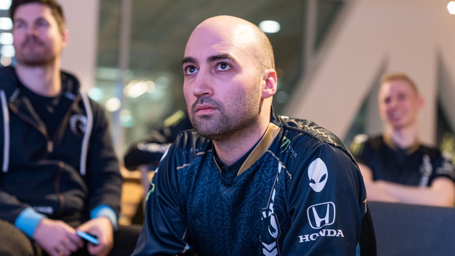 Renowned head coach leaves Liquid