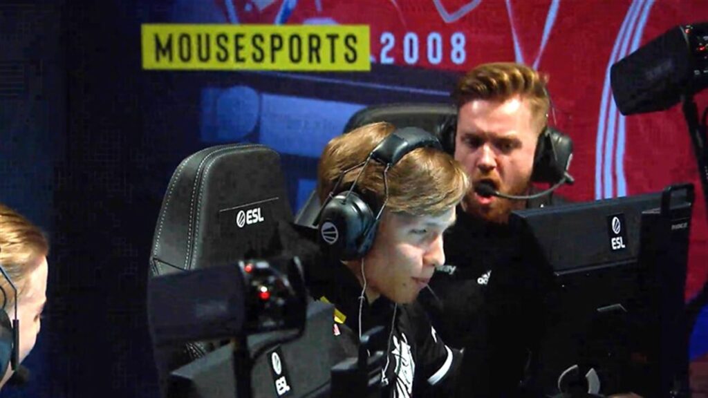 Astralis secure a spot in the Grand final at Pinnacle Cup Championship