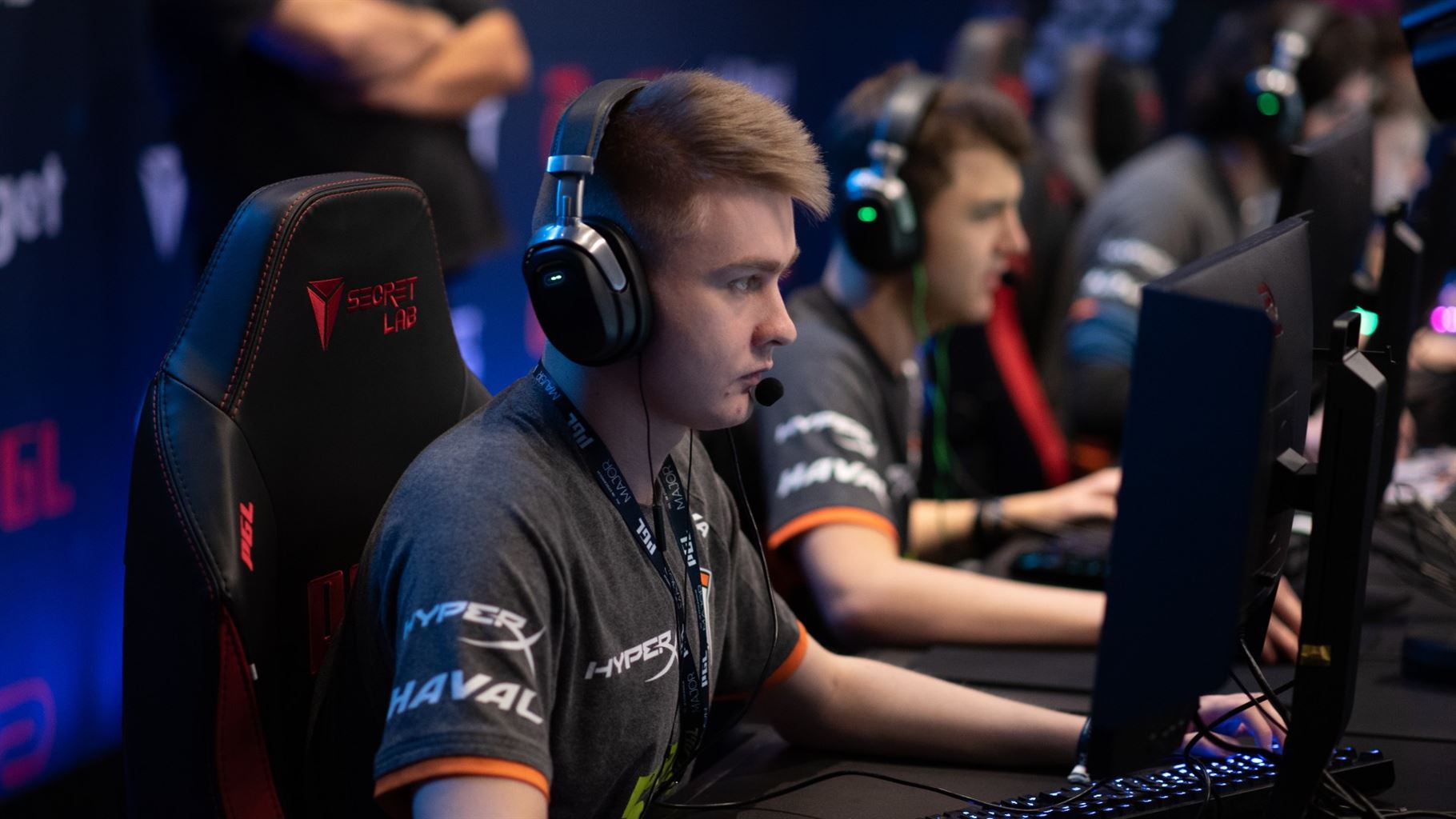 Virtus.pro takes down Vitality in opening round