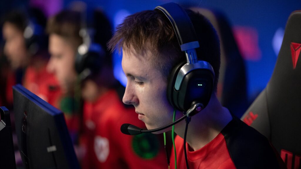 tabseN: “I think I can say that we’re the favorites”