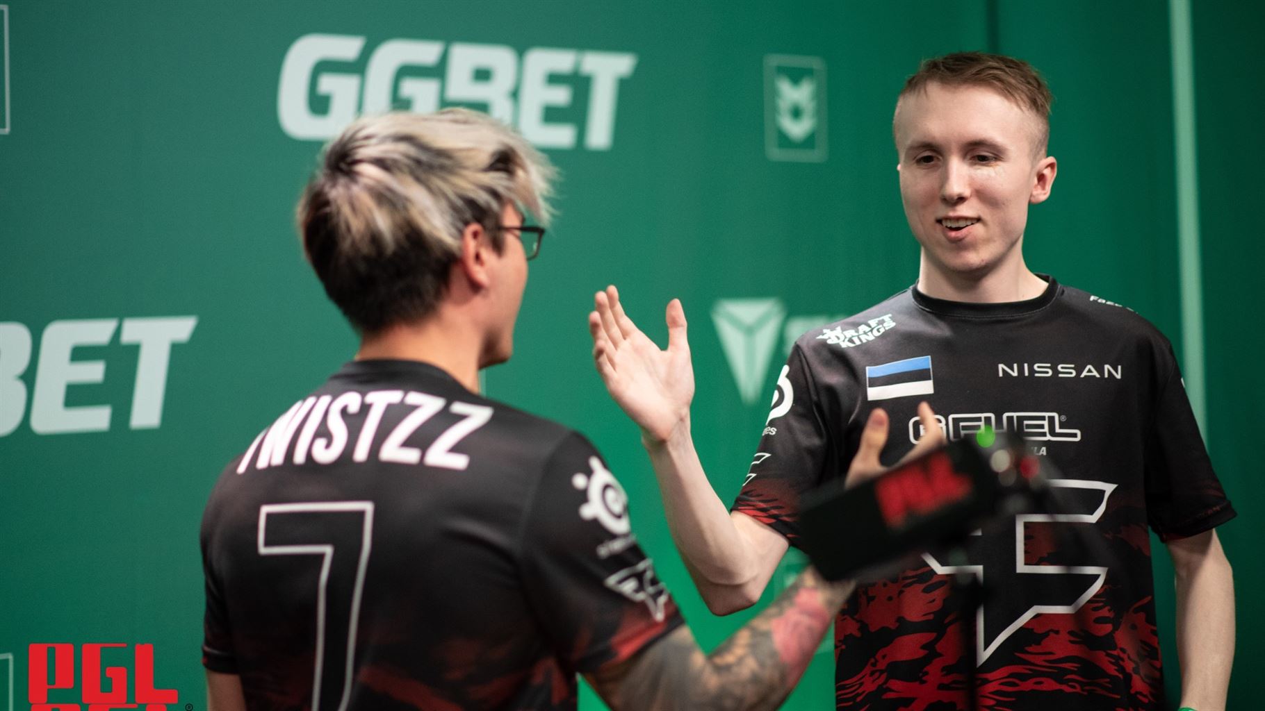 FaZe take down NIP to secure semis!