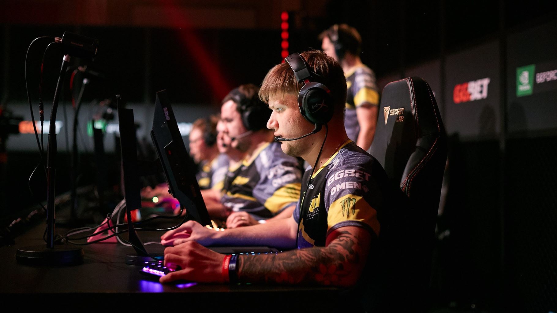 Video: s1mple holds the trigger and reads his opponents like an open book