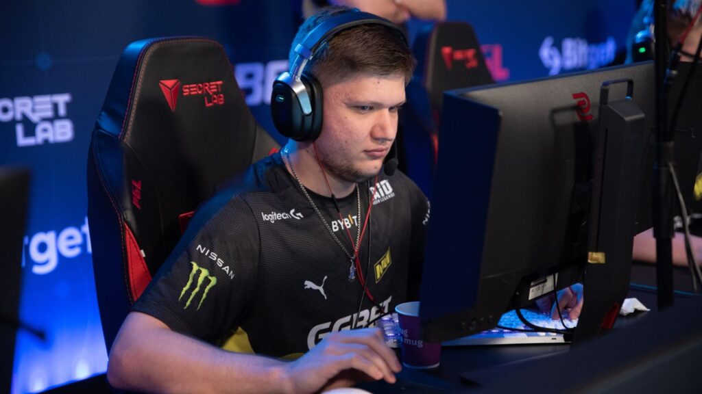 FaZe and Astralis to playoffs at Roobet Cup, OG and Complexity eliminated