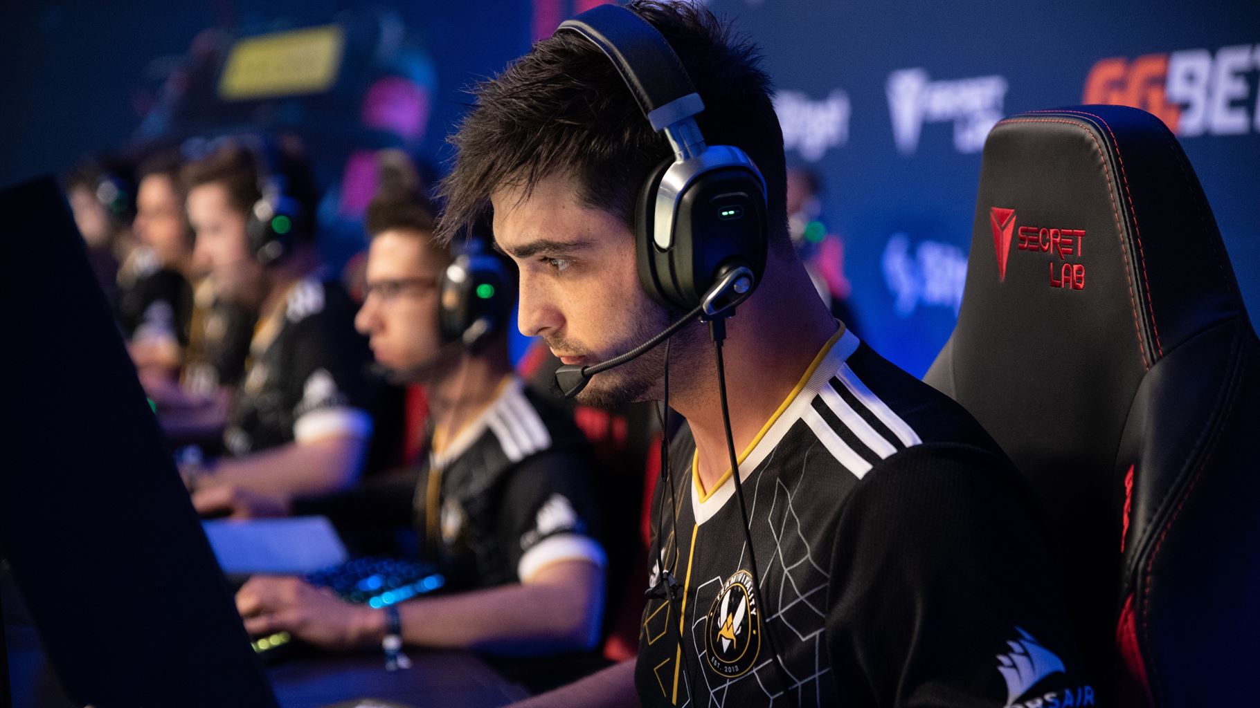 Live: Team Liquid vs Team Vitality (BLAST Premier Fall Finals)