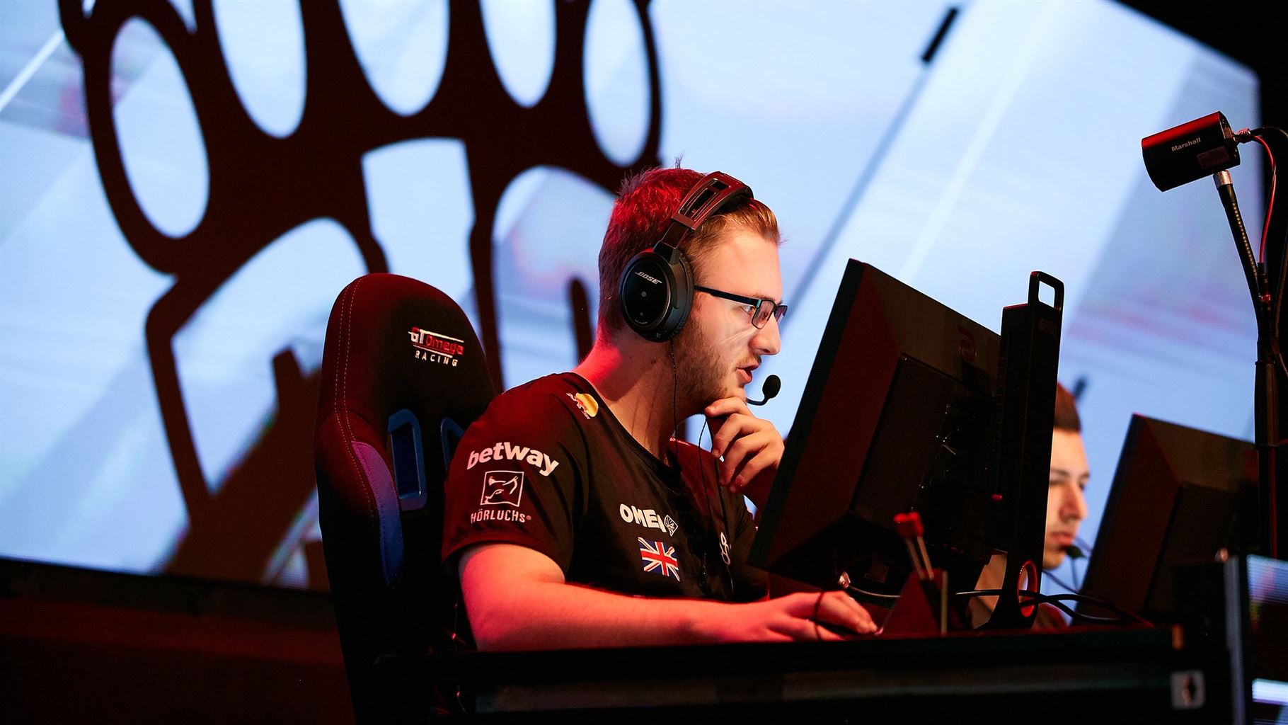 Fnatic sign smooya as their new AWPer