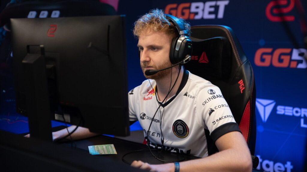 NAF extends contract with Liquid