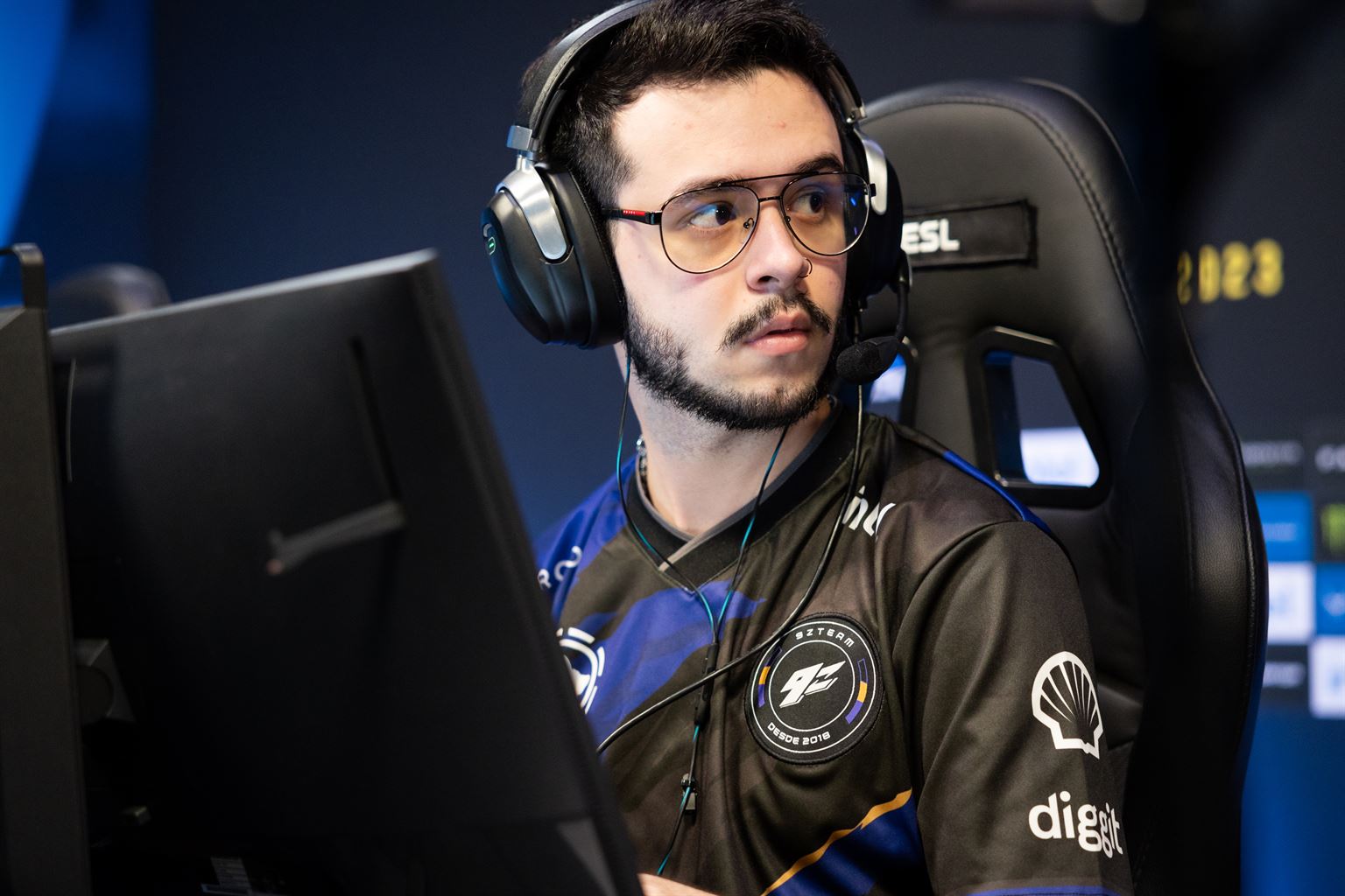 Star player steps down from 9z