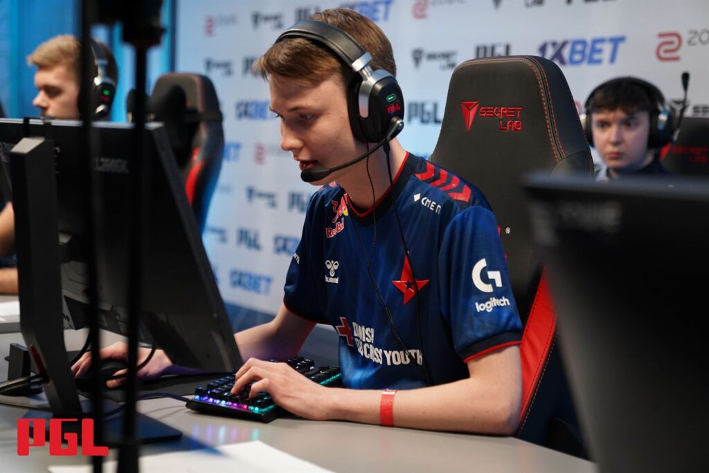 blameF: I’m Happy That I’m Not In-Game Leading Anymore