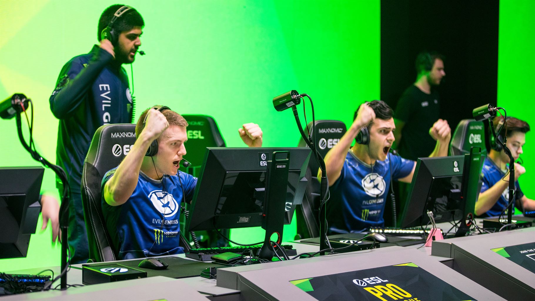 Complexity and Evil Geniuses now in the top 10