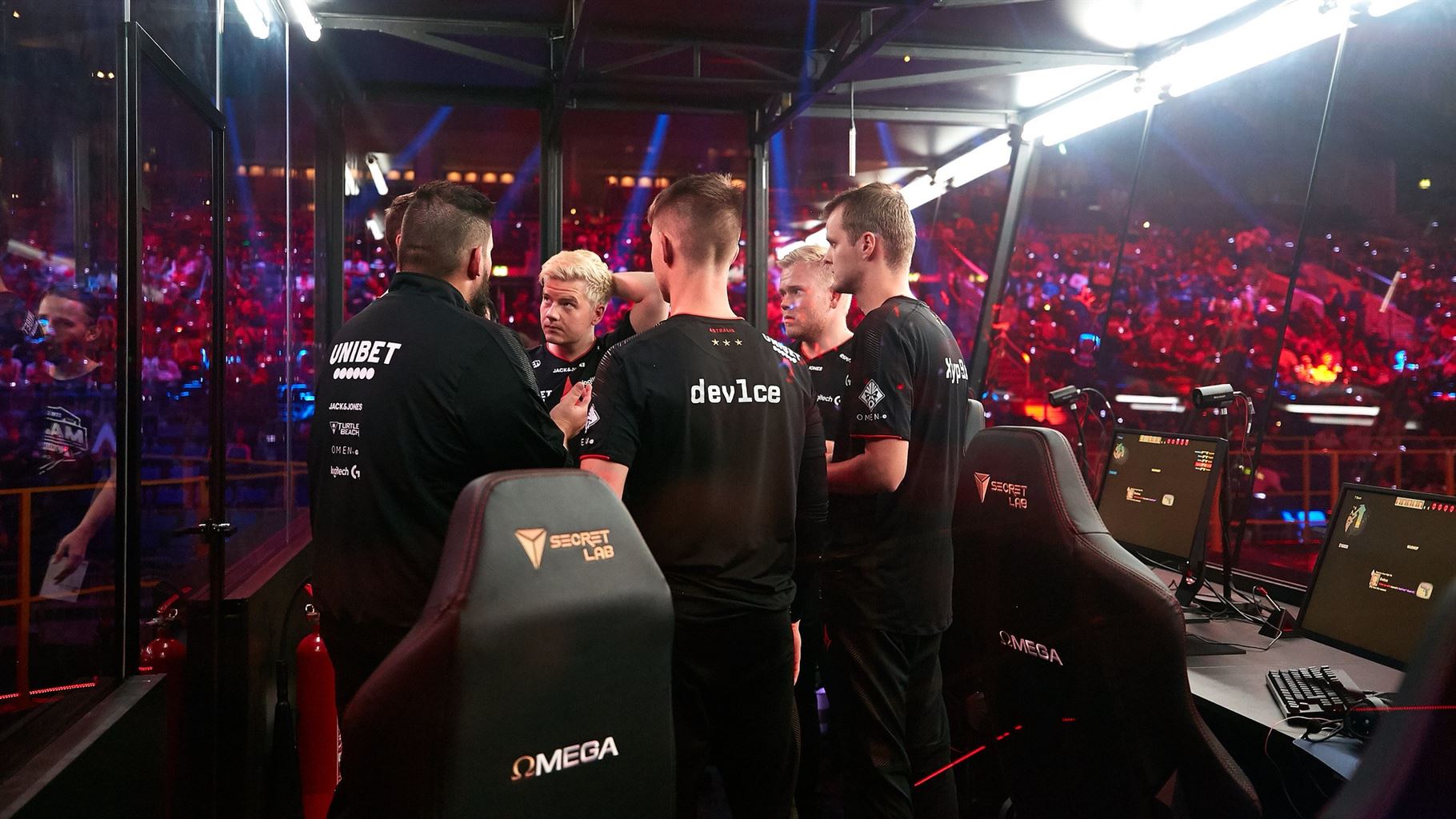 Video: Behind the scenes with Astralis