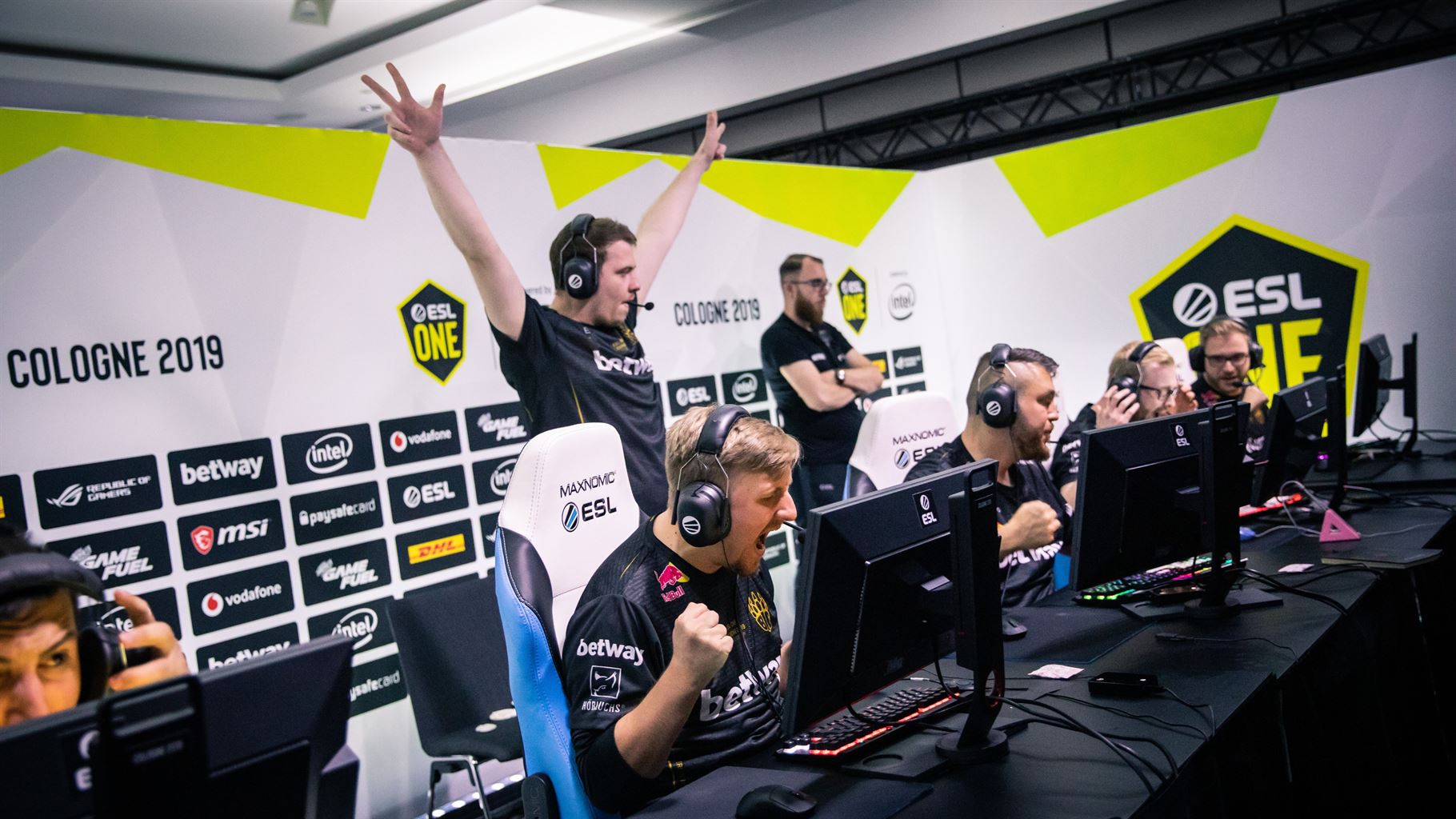 XANTARES lives for the big games!