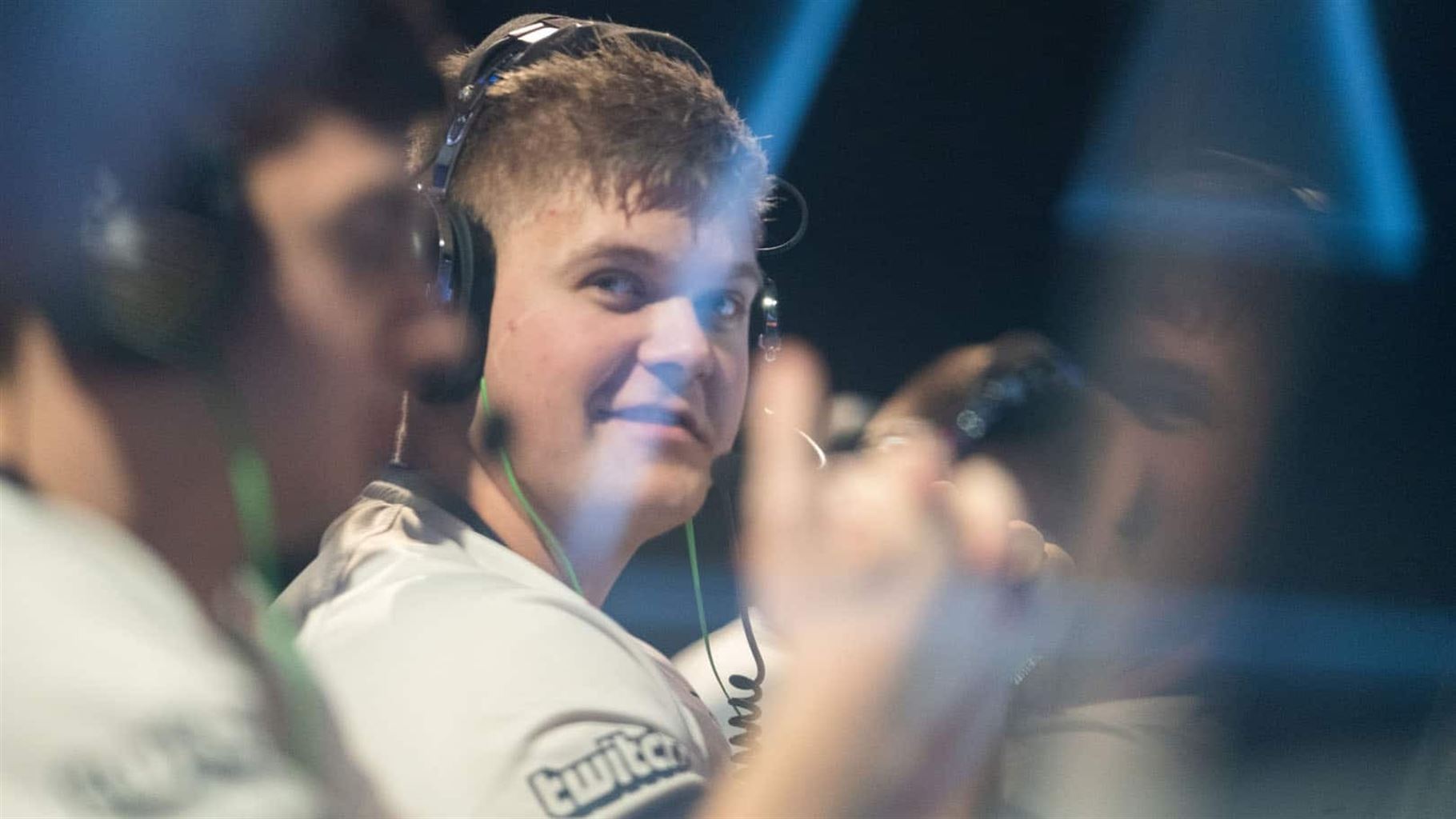 Complexity qualifies to playoffs after dramatic win