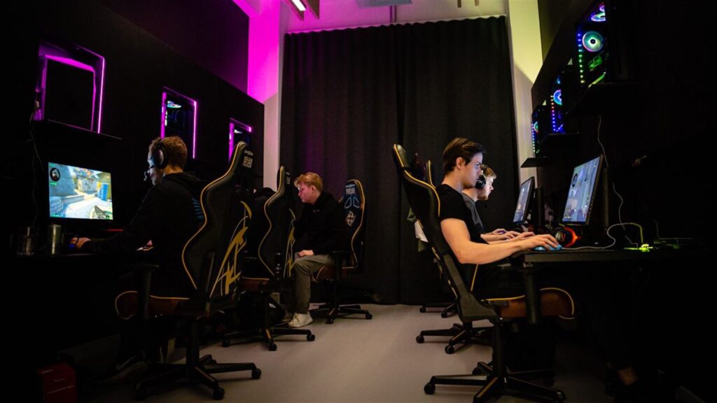 Sadokist to miss PGL Stockholm Major playoffs after passport complications
