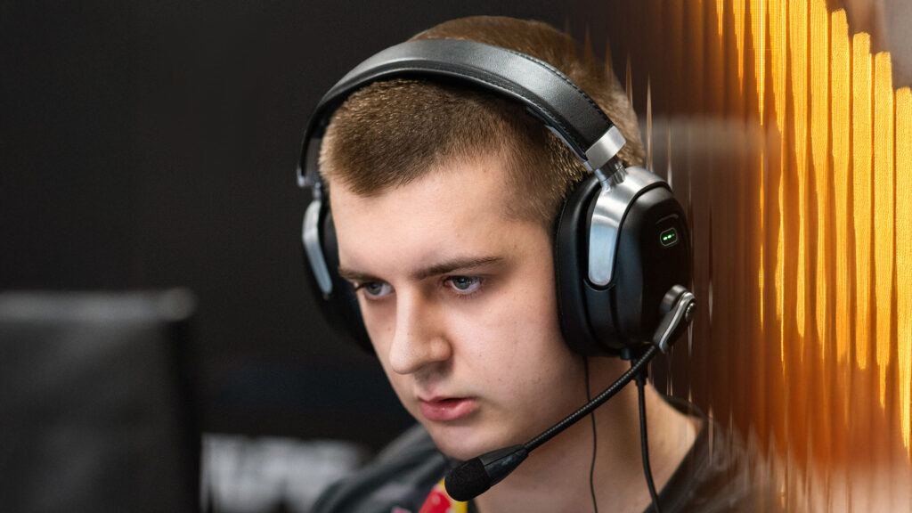 xKacpersky - Pley.gg