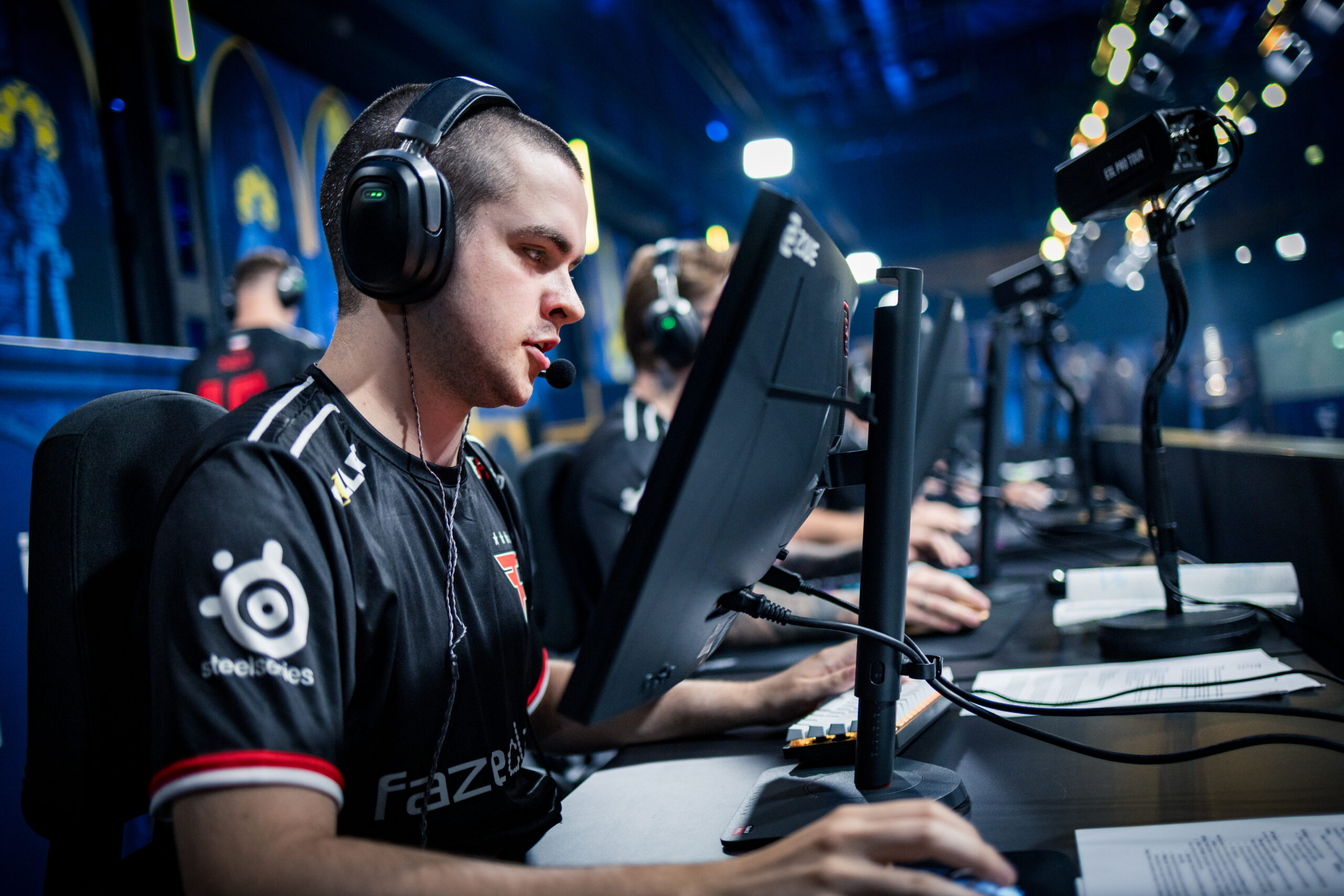 Major Swiss Stage Round 2 is set with FaZe and fnatic featured in the 1-0 bracket