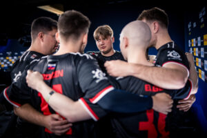 “GOAT is back”: s1mple shines as he gets his first FaZe win